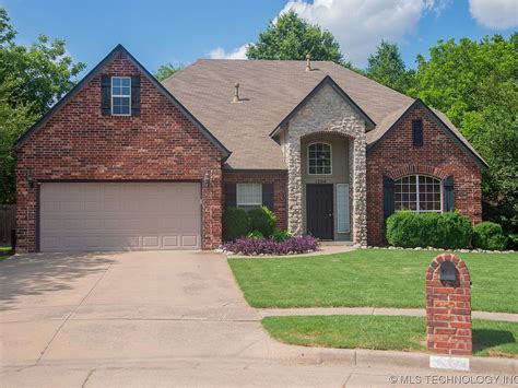 zillow broken arrow 74012|actual value broken arrow.